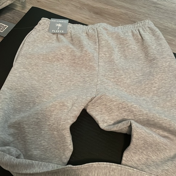 NWT Surf and Swim Co Men’s jogger and tee set - size M - Picture 7 of 9